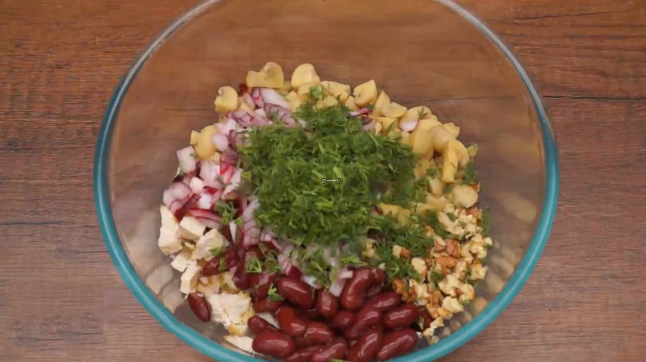 Салат на праздник – 5 быстрых и вкусных рецептов