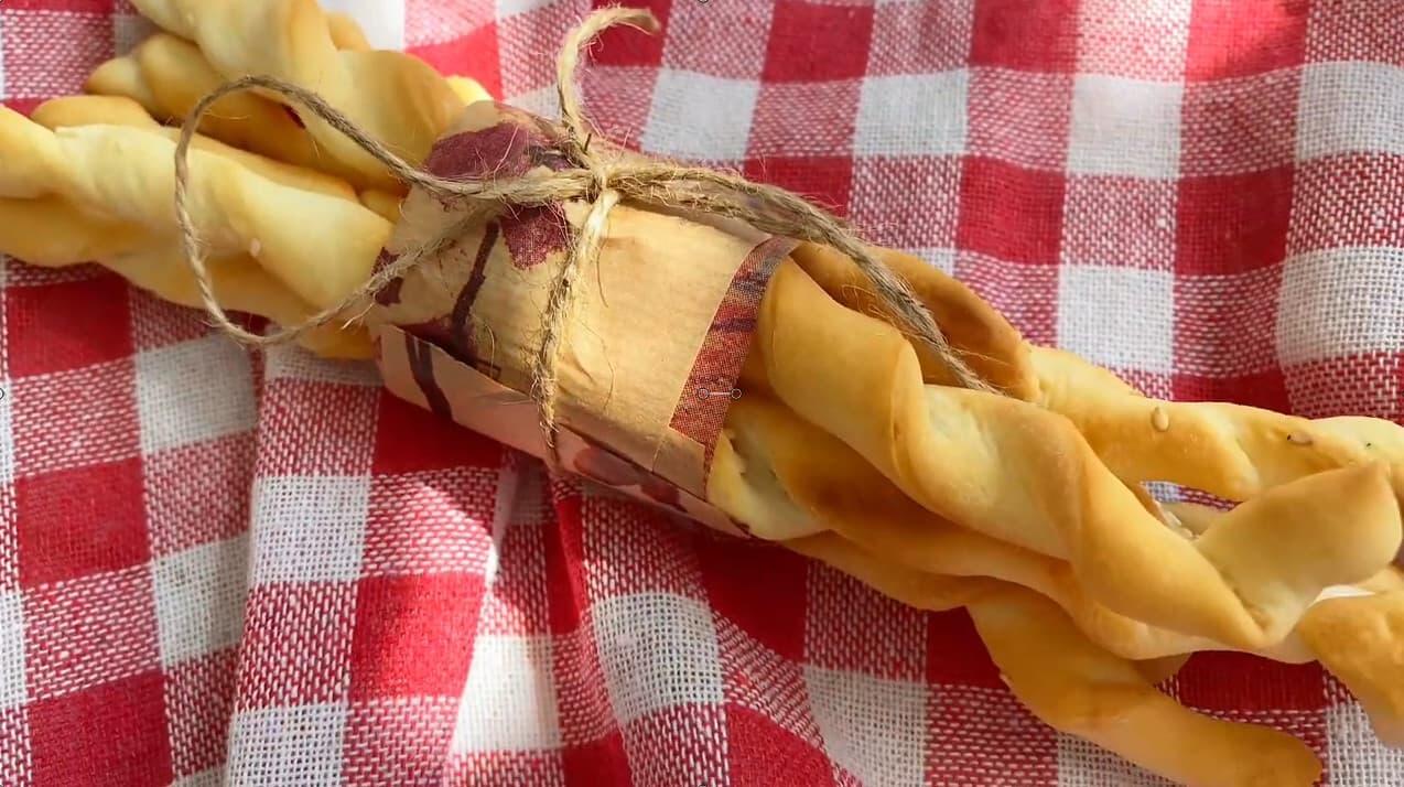 Гриссини – классический итальянский рецепт