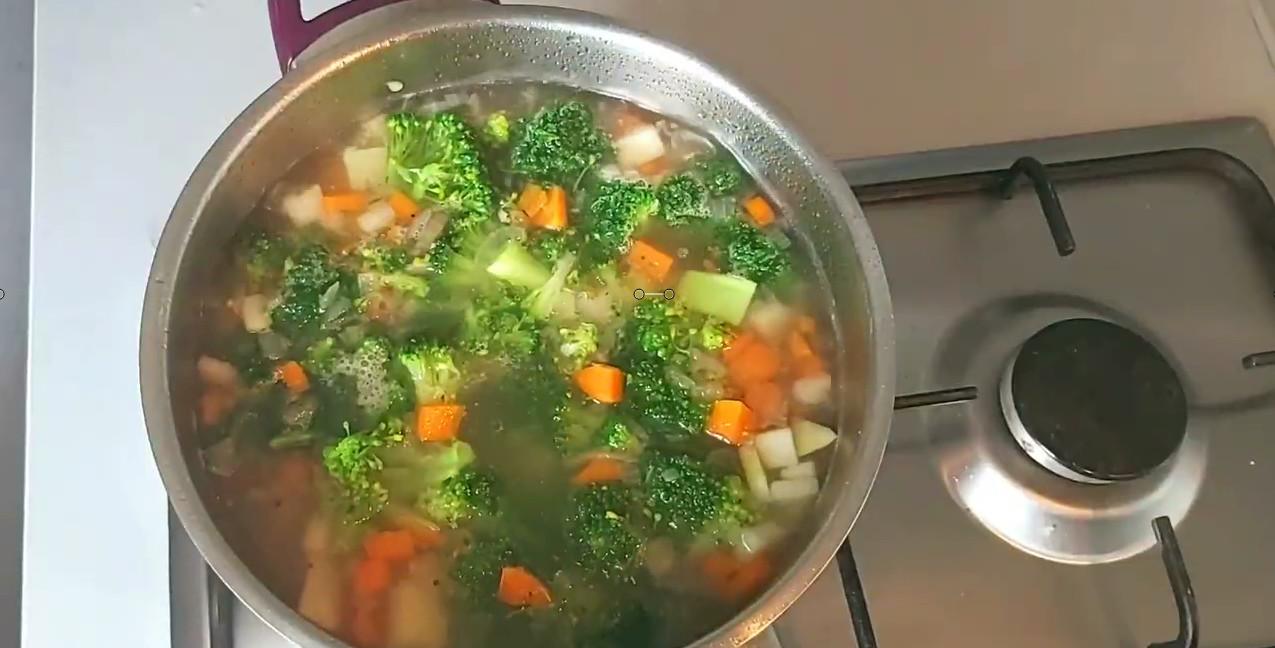 Суп из брокколи: рецепты, от которых слюнки бегут. 7 вариантов